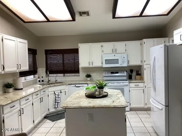 $5,500 | 7633 West Kristal Way, Glendale, AZ 85308