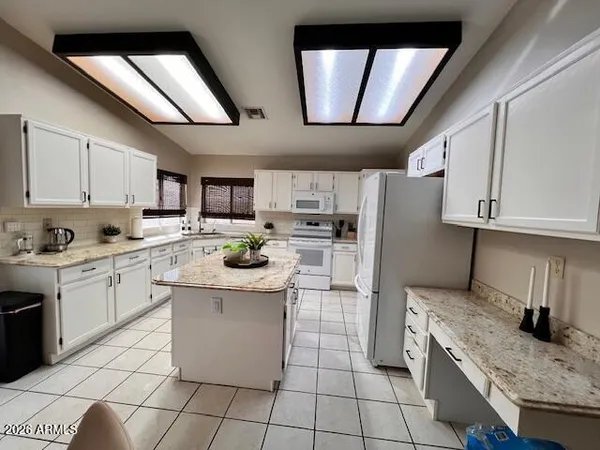 $5,500 | 7633 West Kristal Way, Glendale, AZ 85308