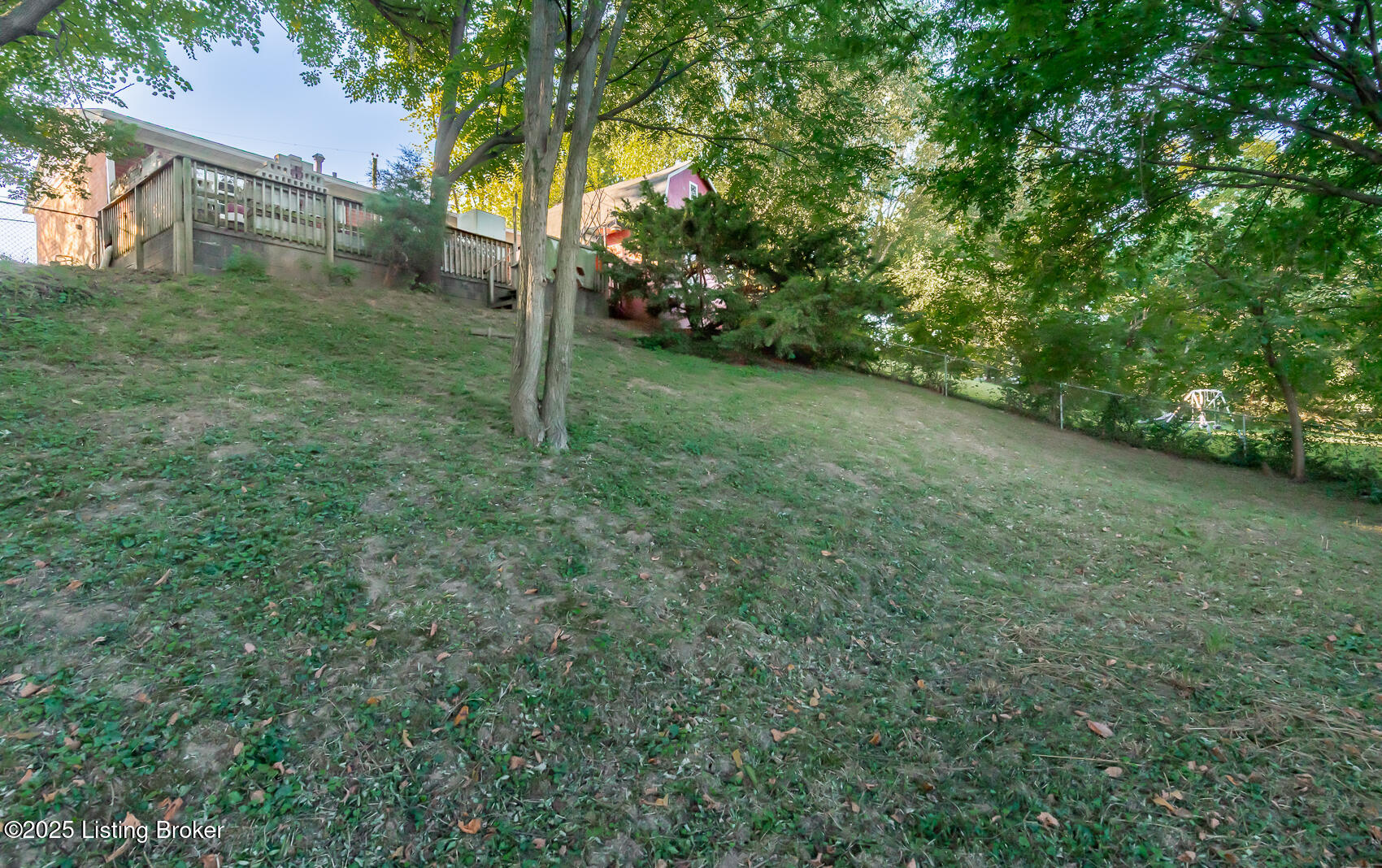 654 Edith Road Louisville, KY 40206 - Photo 48 of 49 EDR-111