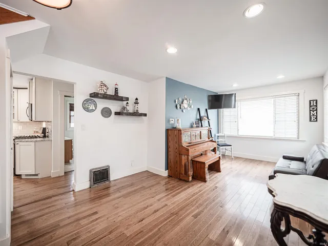 $295,000 | 3723 Stringtown Road, Evansville, IN 47711