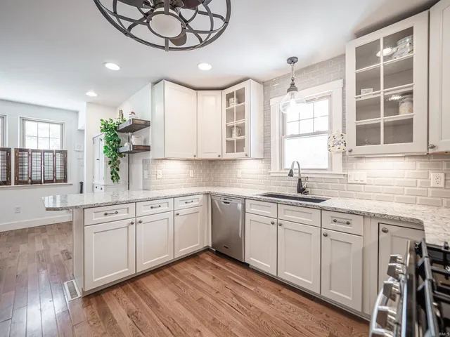 $295,000 | 3723 Stringtown Road, Evansville, IN 47711