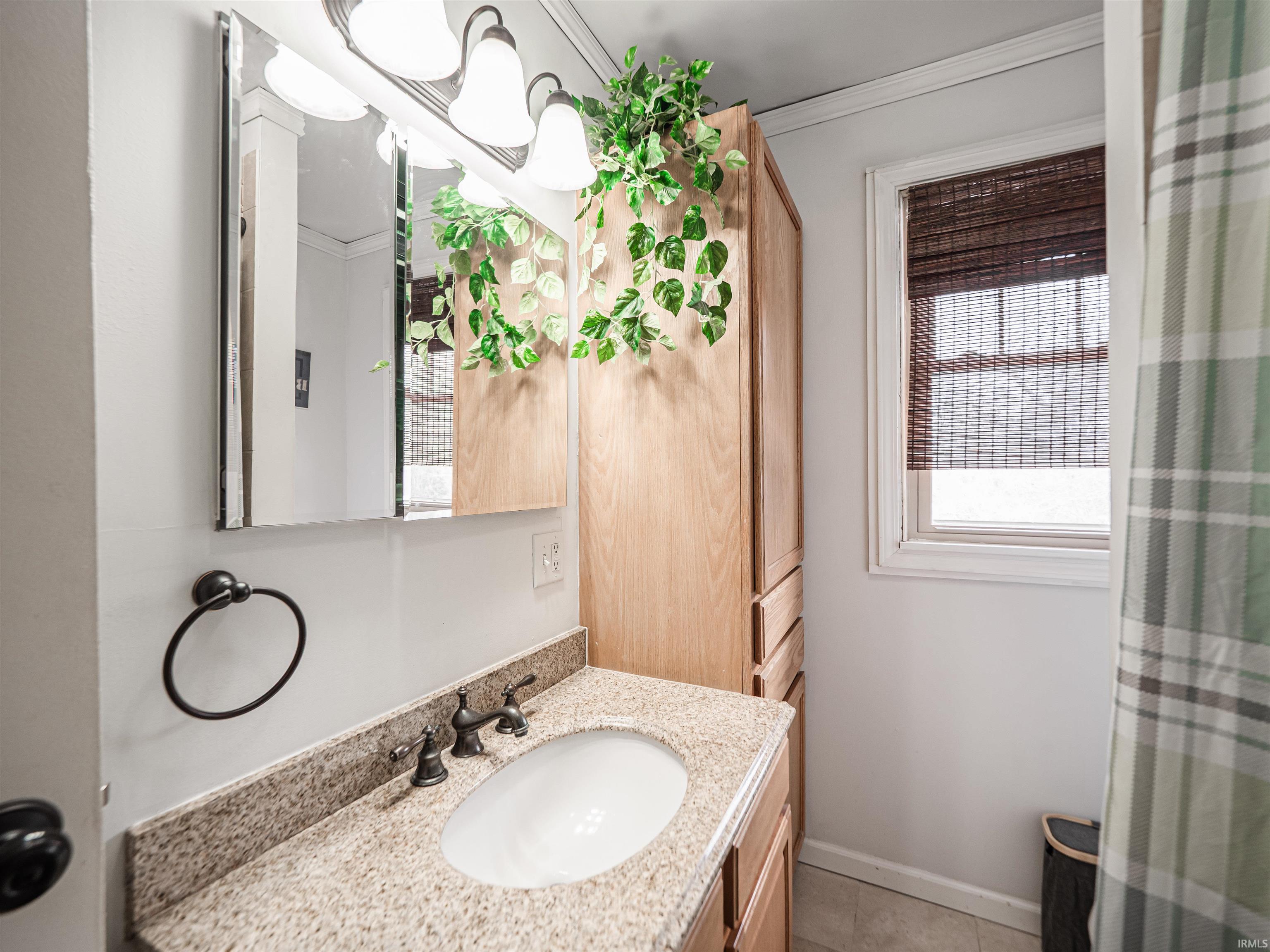 3723 Stringtown Road Evansville, IN 47711 - Photo 2 of 35