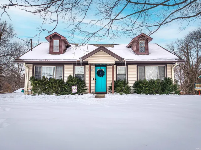 $295,000 | 3723 Stringtown Road, Evansville, IN 47711