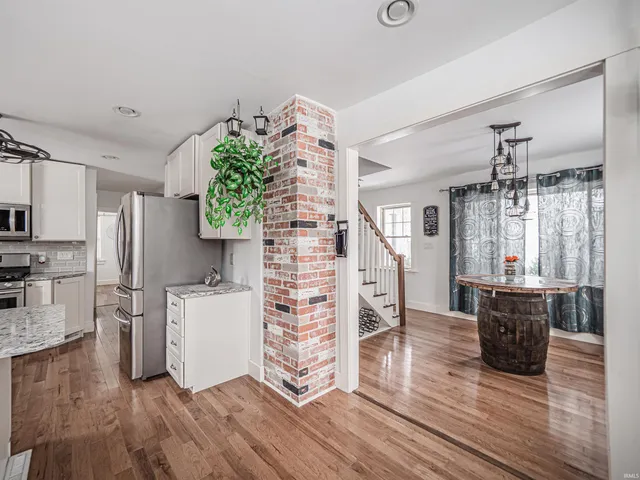 $295,000 | 3723 Stringtown Road, Evansville, IN 47711