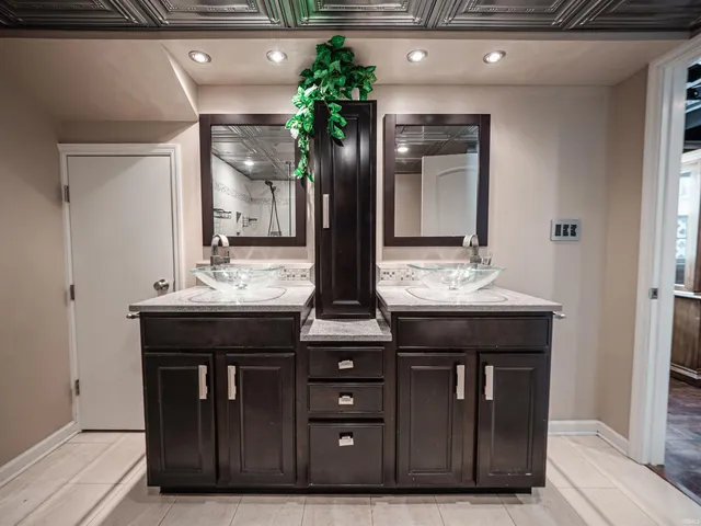 $295,000 | 3723 Stringtown Road, Evansville, IN 47711