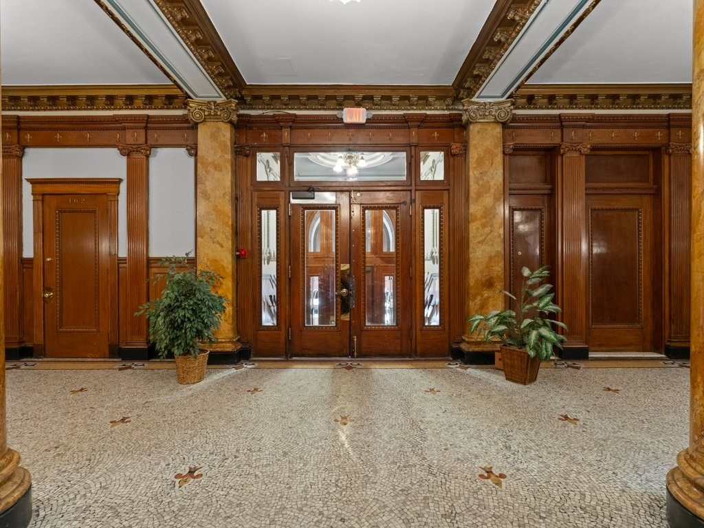 8 Garrison Street, Unit 212 Boston, MA 02116 - Photo 1 of 17