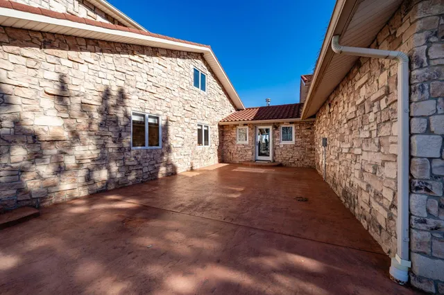 $1,600,000 | 1000 Osage Street, Wheeler, TX 79096