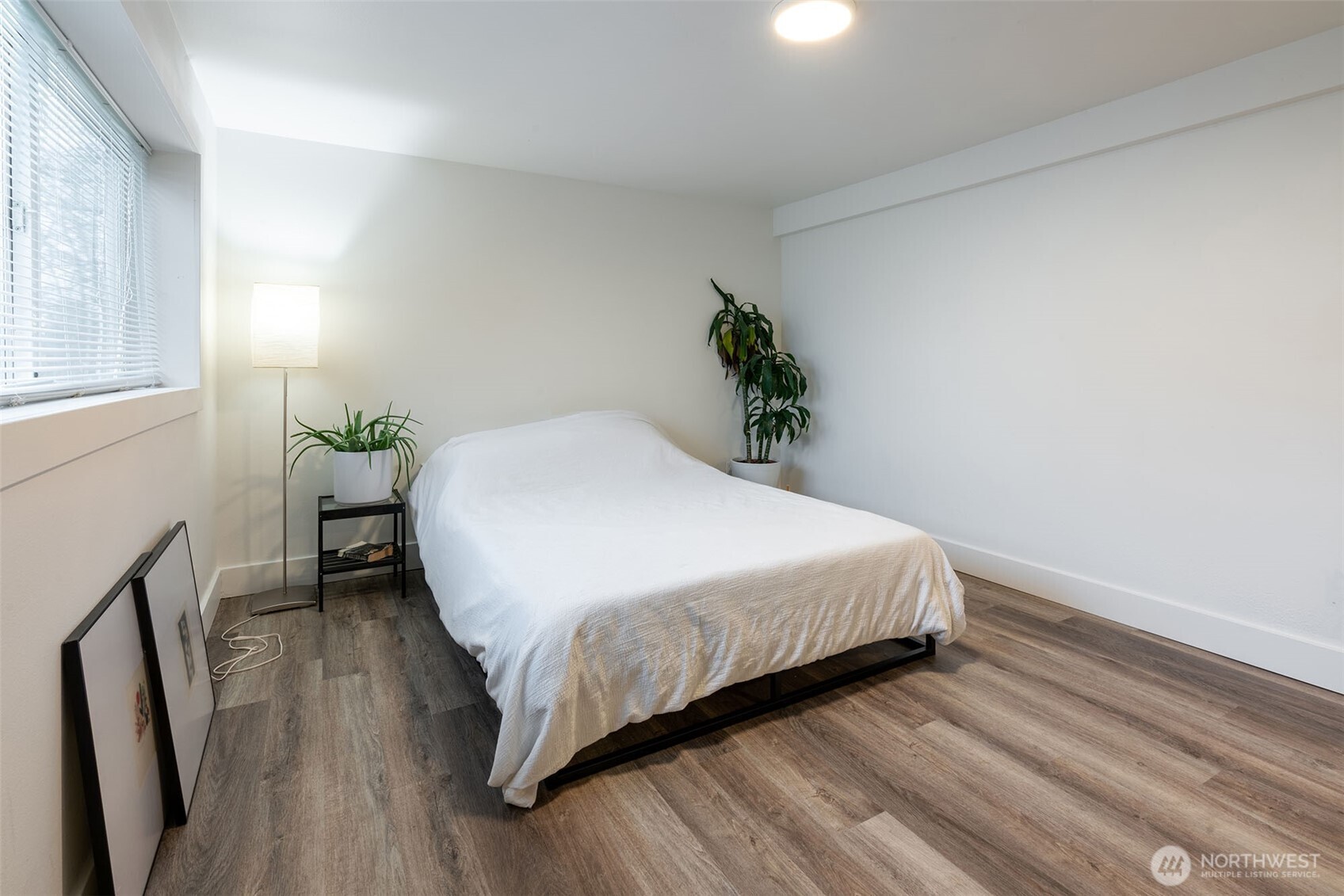 12840 Renton Avenue South Seattle, WA 98178 - Photo 11 of 18