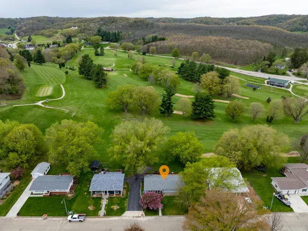 $275,000 | 670 South Cairns Avenue, Richland Center, WI 53581