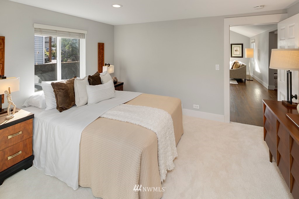 9822 45th Avenue Southwest Seattle, WA 98136 - Photo 13 of 33 Gallery Image 13
