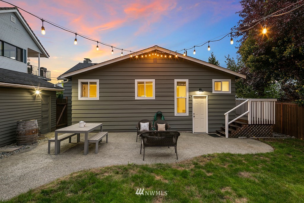 9822 45th Avenue Southwest Seattle, WA 98136 - Photo 27 of 33 Gallery Image 27