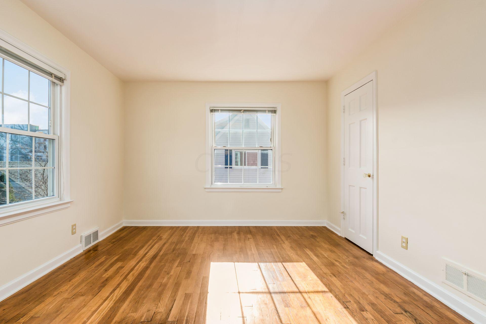 2534 Chester Road Columbus, OH 43221 - Photo 29 of 42