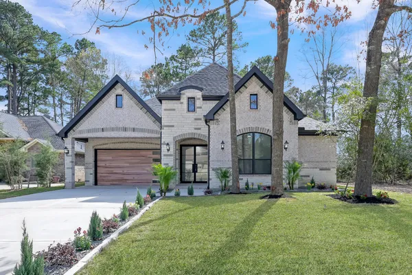 $575,000 | 135 Wick Willow Road, Montgomery, TX 77356