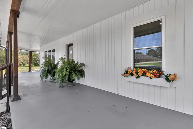 $339,900 | 511 West Broad Street, Iva, SC 29655