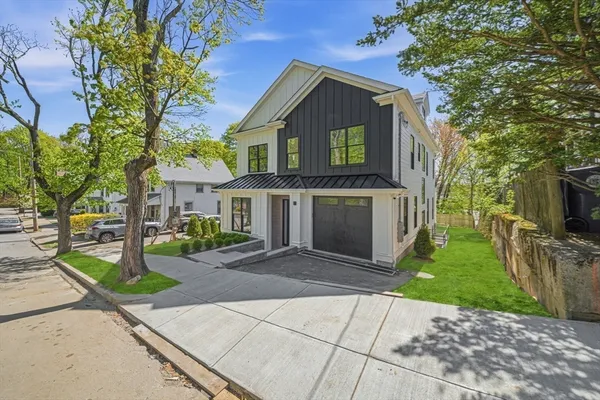$2,499,000 | 28 Chandler Place, Newton, MA 02464