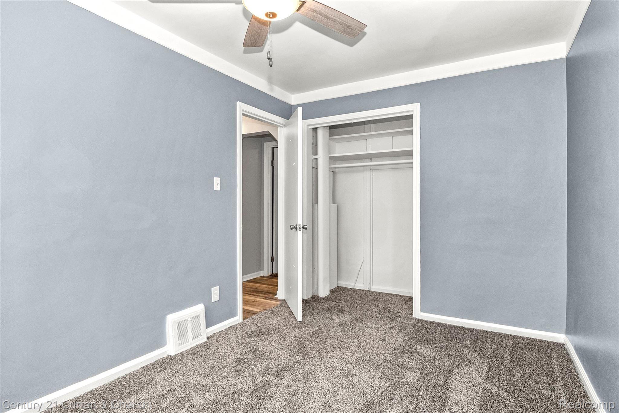 9725 Ruth Avenue Allen Park, MI 48101 - Photo 14 of 31 15.jpg