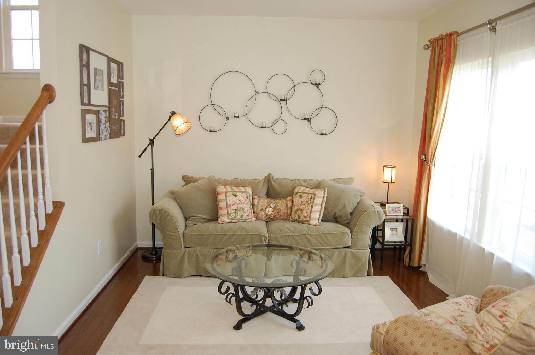 8350 Academy Road Ellicott City, MD 21043 - Photo 2 of 30 Living Room