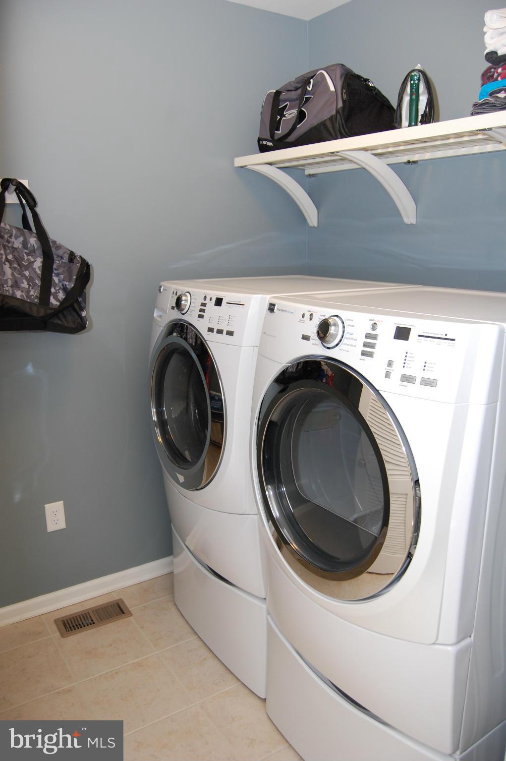 8350 Academy Road Ellicott City, MD 21043 - Photo 26 of 30 2nd Floor Laundry