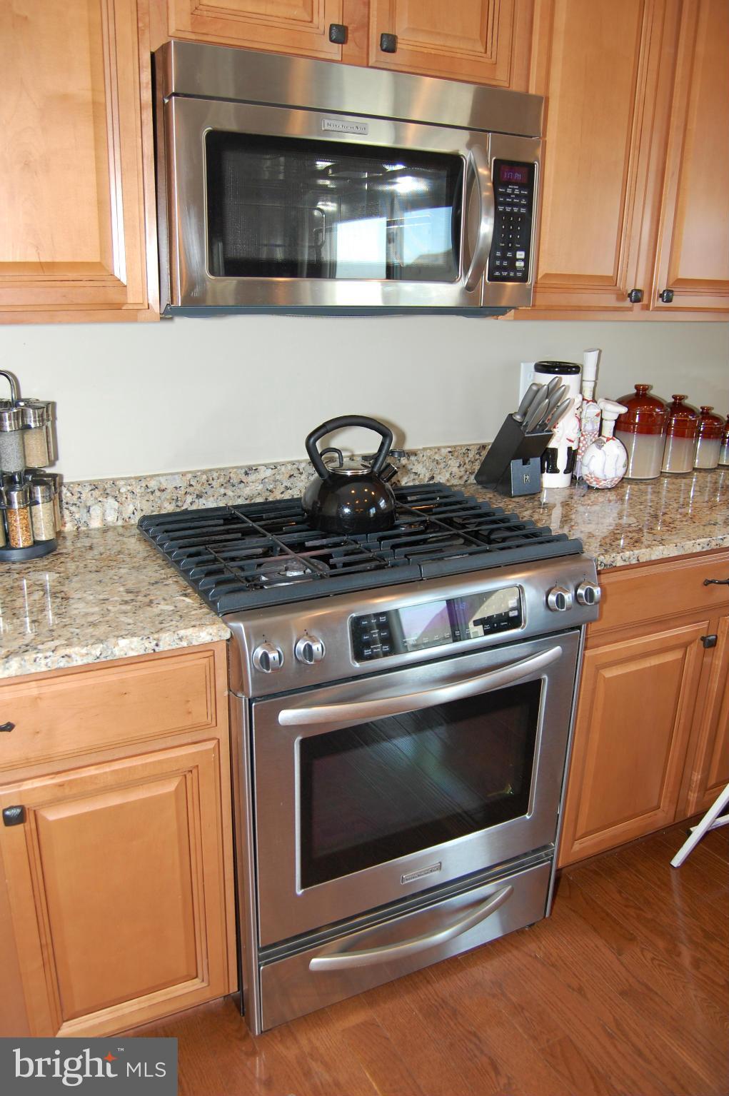 8350 Academy Road Ellicott City, MD 21043 - Photo 7 of 30 Stainless Steel Gas Range & Microwave