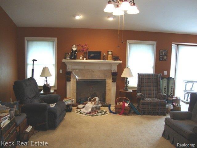 22500 Timber Ridge Court, Unit 22 Trenton, MI 48183 - Photo 3 of 9 TimberRidge 003