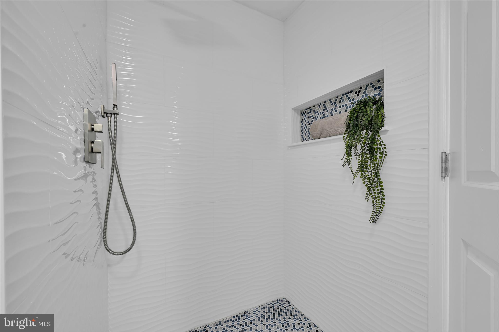 115 Saybrooke Drive Lititz, PA 17543 - Photo 30 of 46 Primary Bathroom