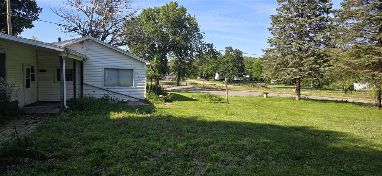 4812 Spring Creek Road Galien, MI 49113 - Photo 2 of 36