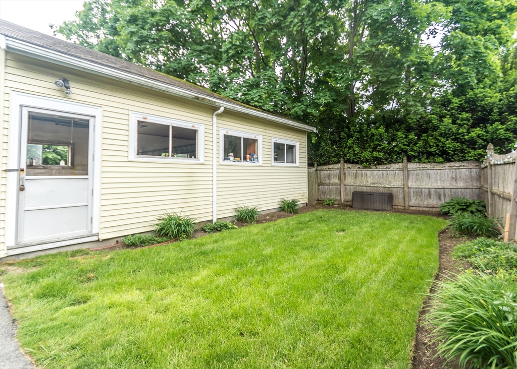 103 High Street, Unit 2 Waltham, MA 02453 - Photo 16 of 18