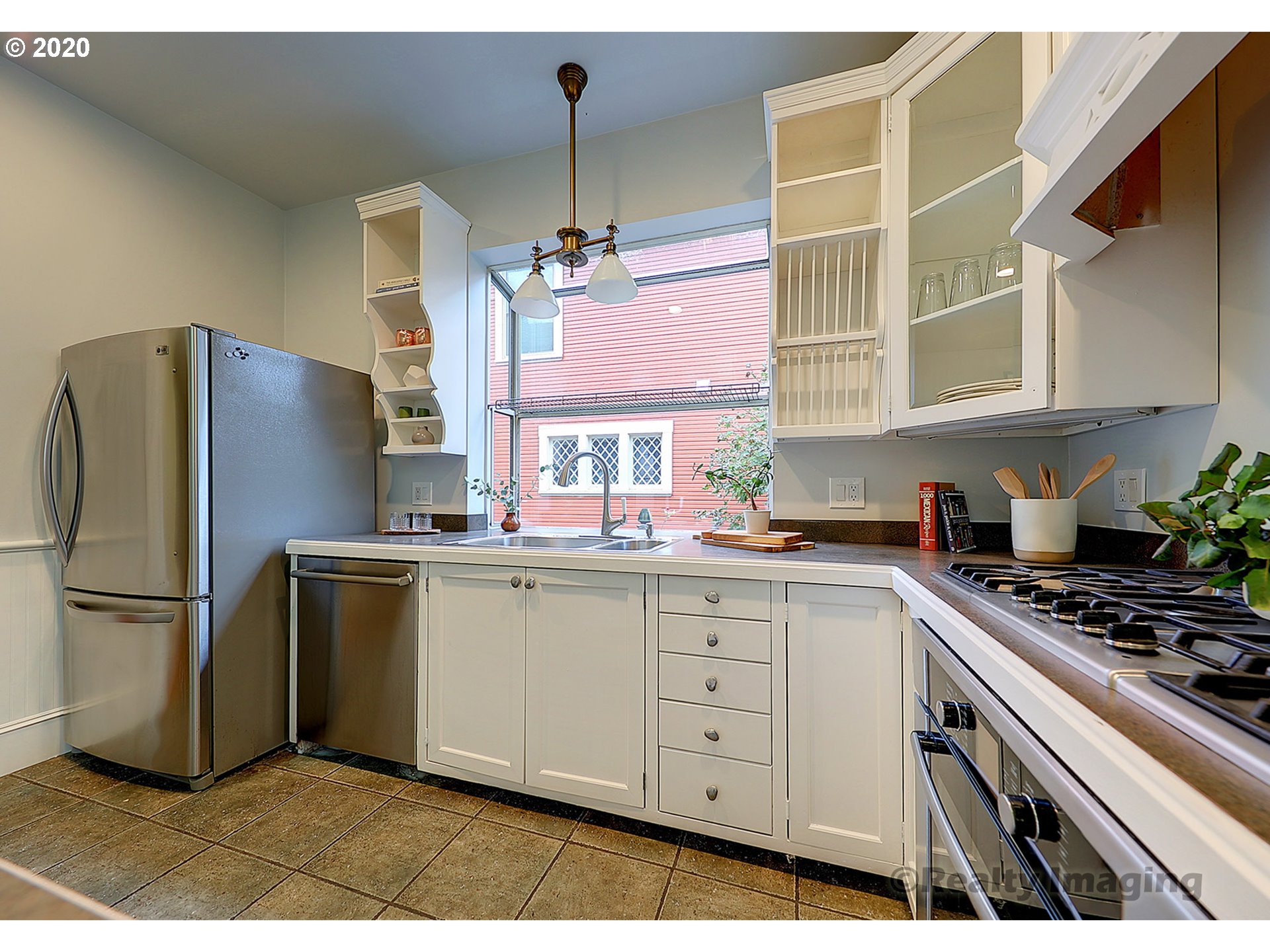 63 Northeast Cook Street Portland, OR 97212 - Photo 11 of 31 Gallery Image 11