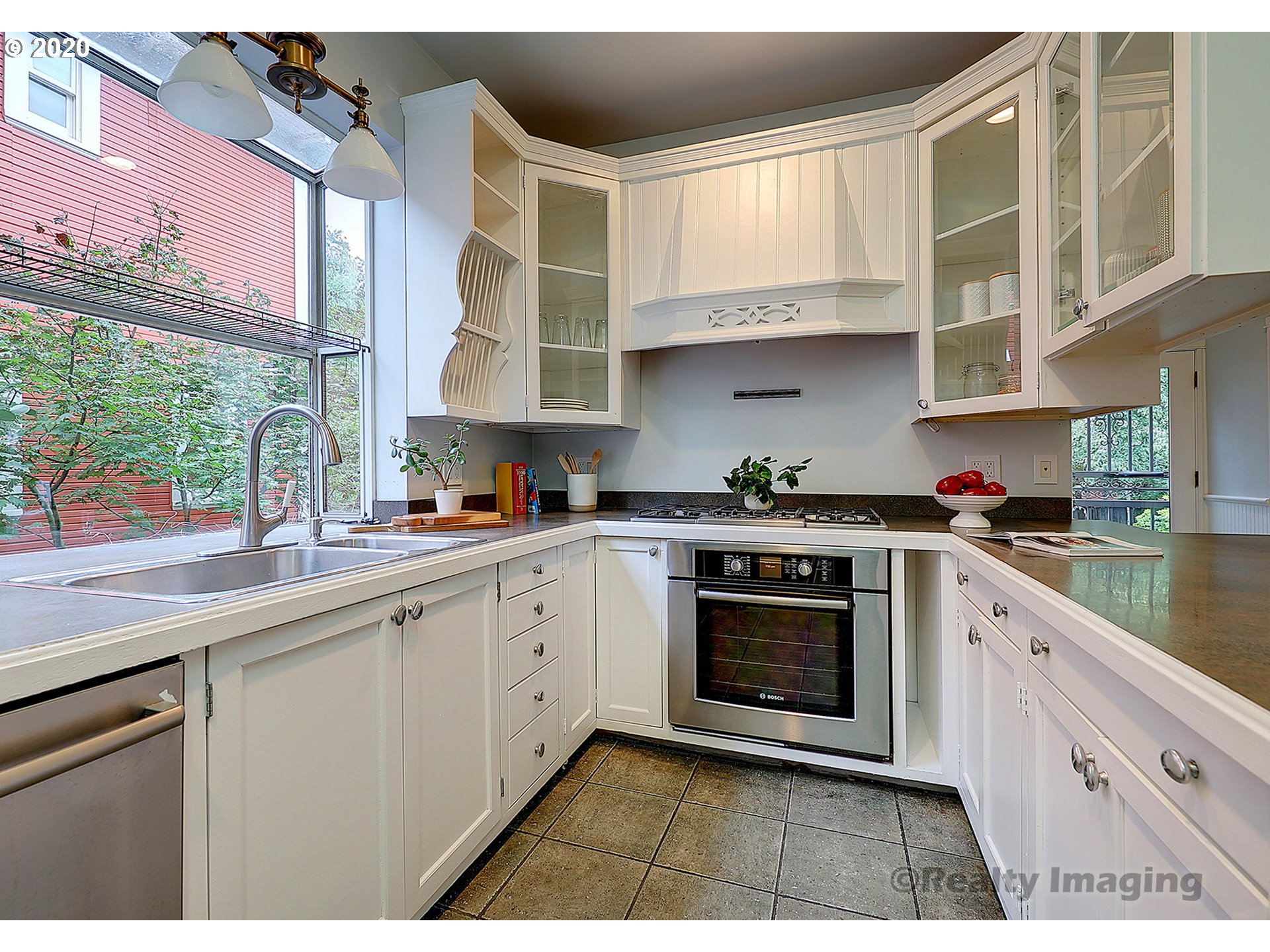 63 Northeast Cook Street Portland, OR 97212 - Photo 12 of 31 Gallery Image 12