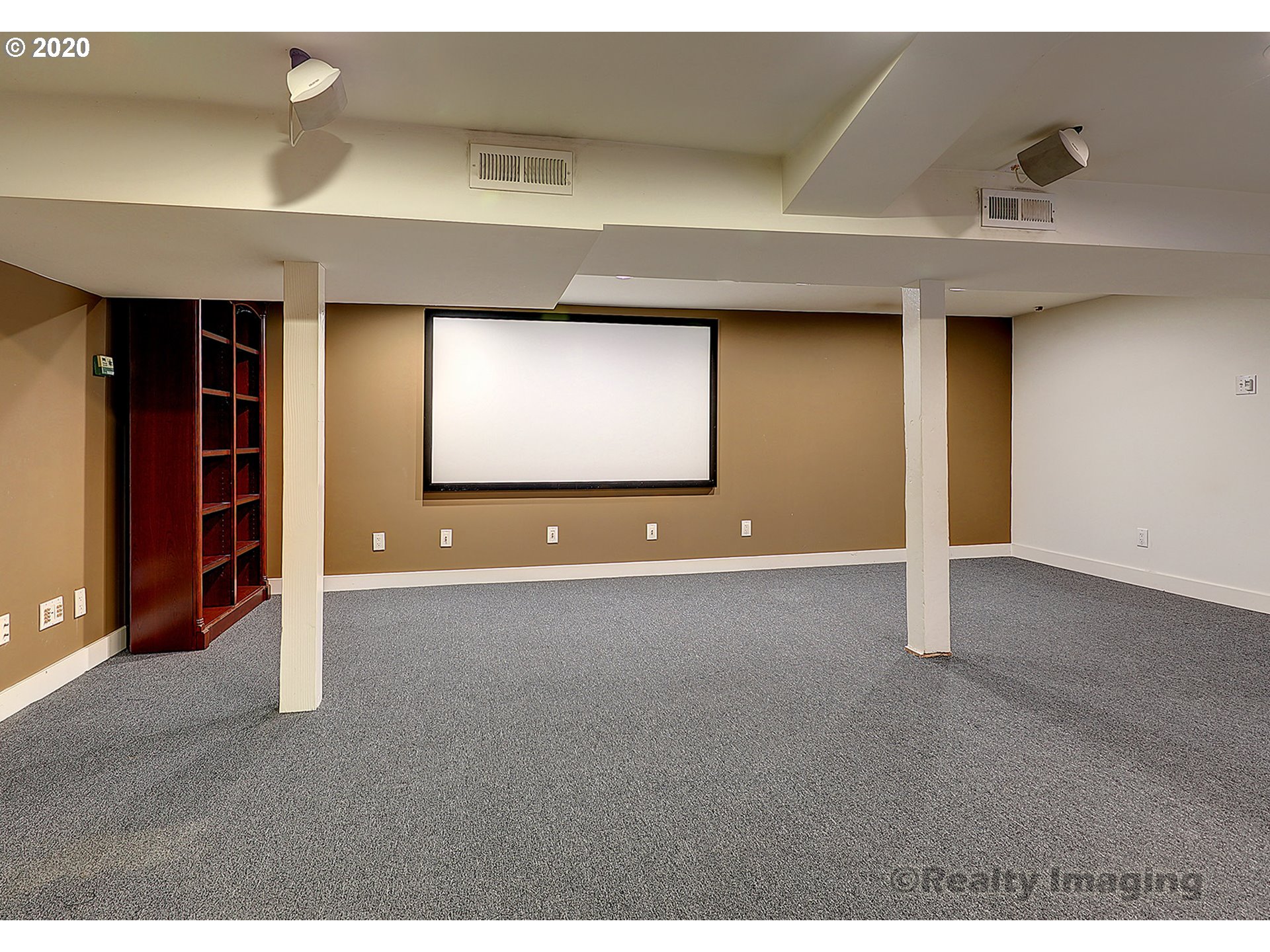63 Northeast Cook Street Portland, OR 97212 - Photo 25 of 31 Gallery Image 25