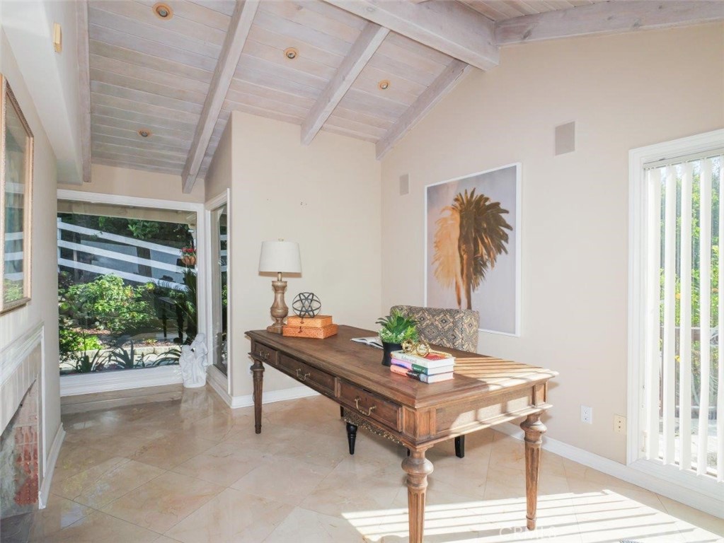 14 Georgeff Road Rolling Hills, CA 90274 - Photo 46 of 71 Office with Fireplace