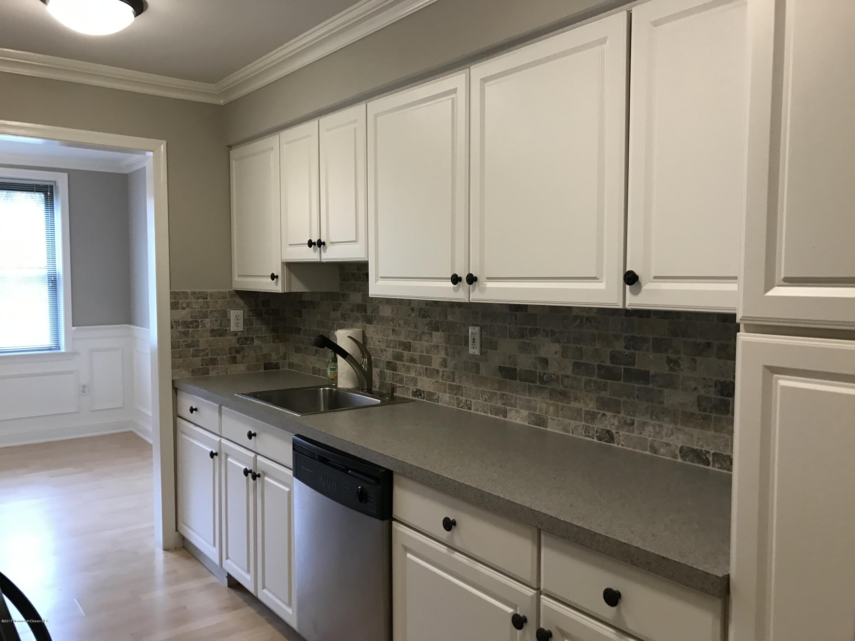 200 Portland Road, Unit D16 Rumson, NJ 07760 - Photo 1 of 17 IMG_9438