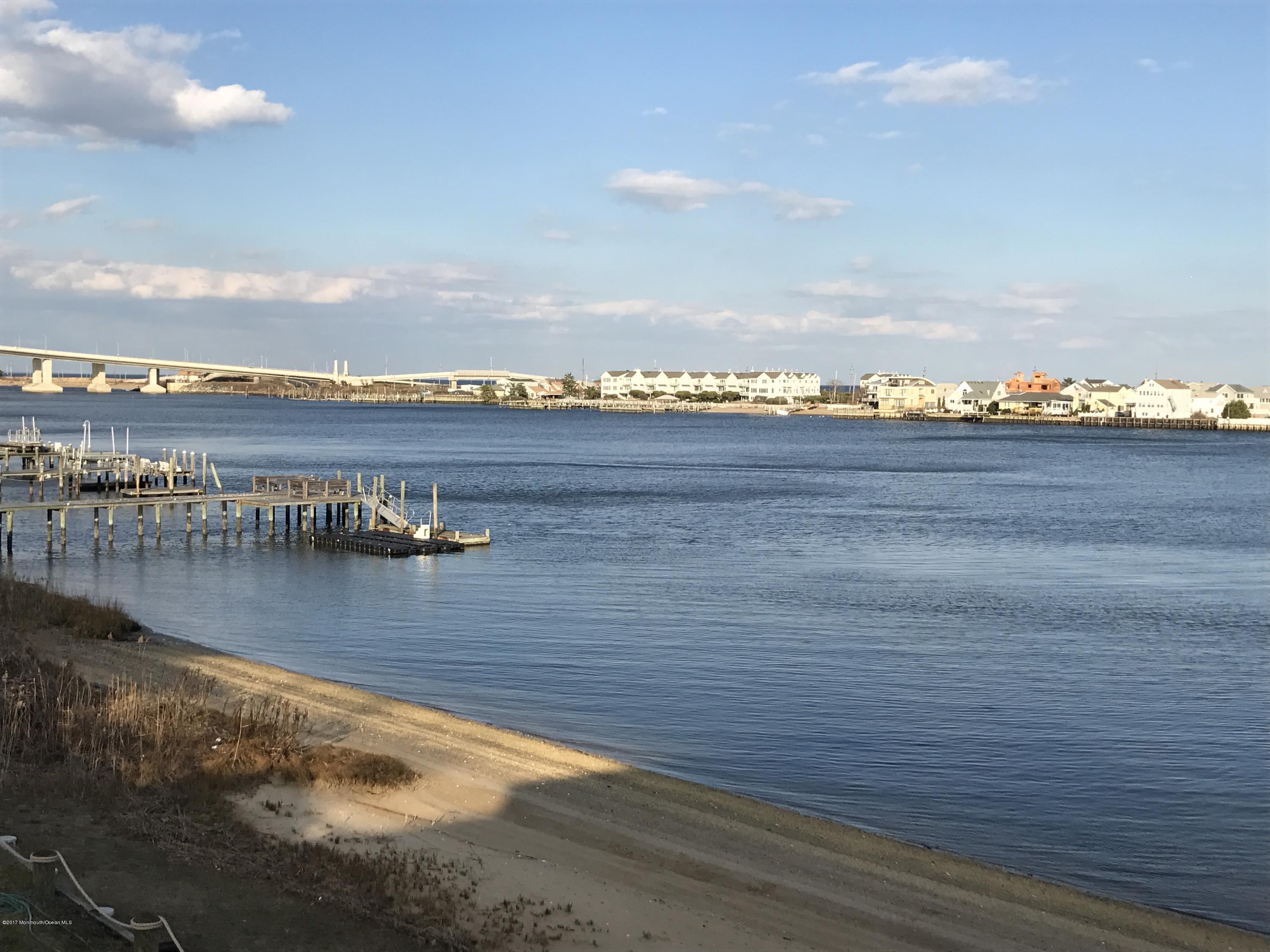200 Portland Road, Unit D16 Rumson, NJ 07760 - Photo 13 of 17 200 portland dock 7