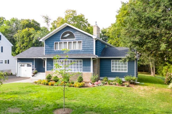 6 Carmel Road Andover, MA 01810 - Photo 4 of 42