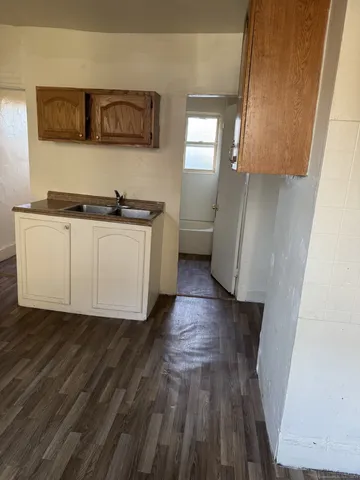 $165,000 | 183 Brook Street, Hartford, CT 06120