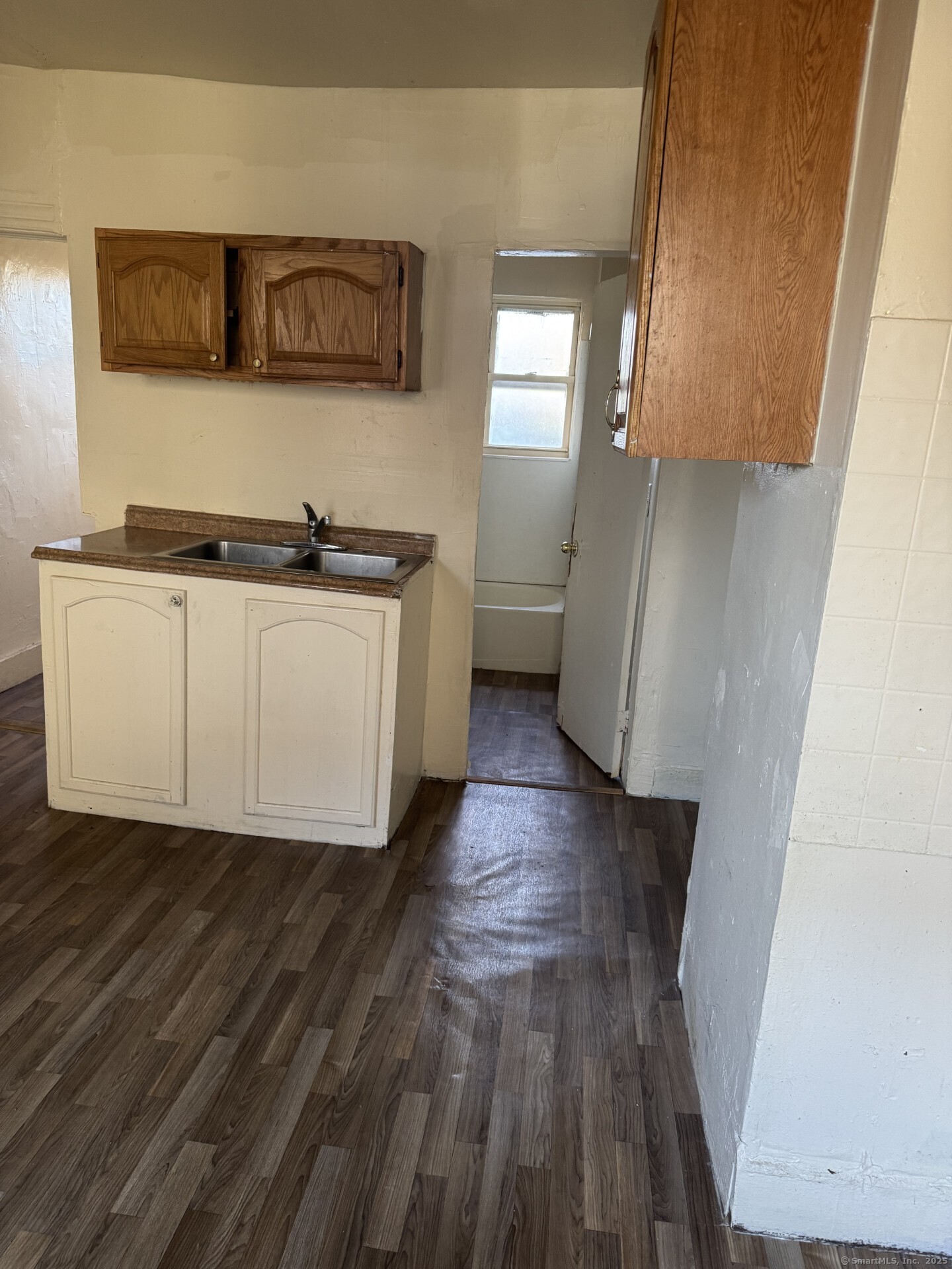 183 Brook Street Hartford, CT 06120 - Photo 11 of 11