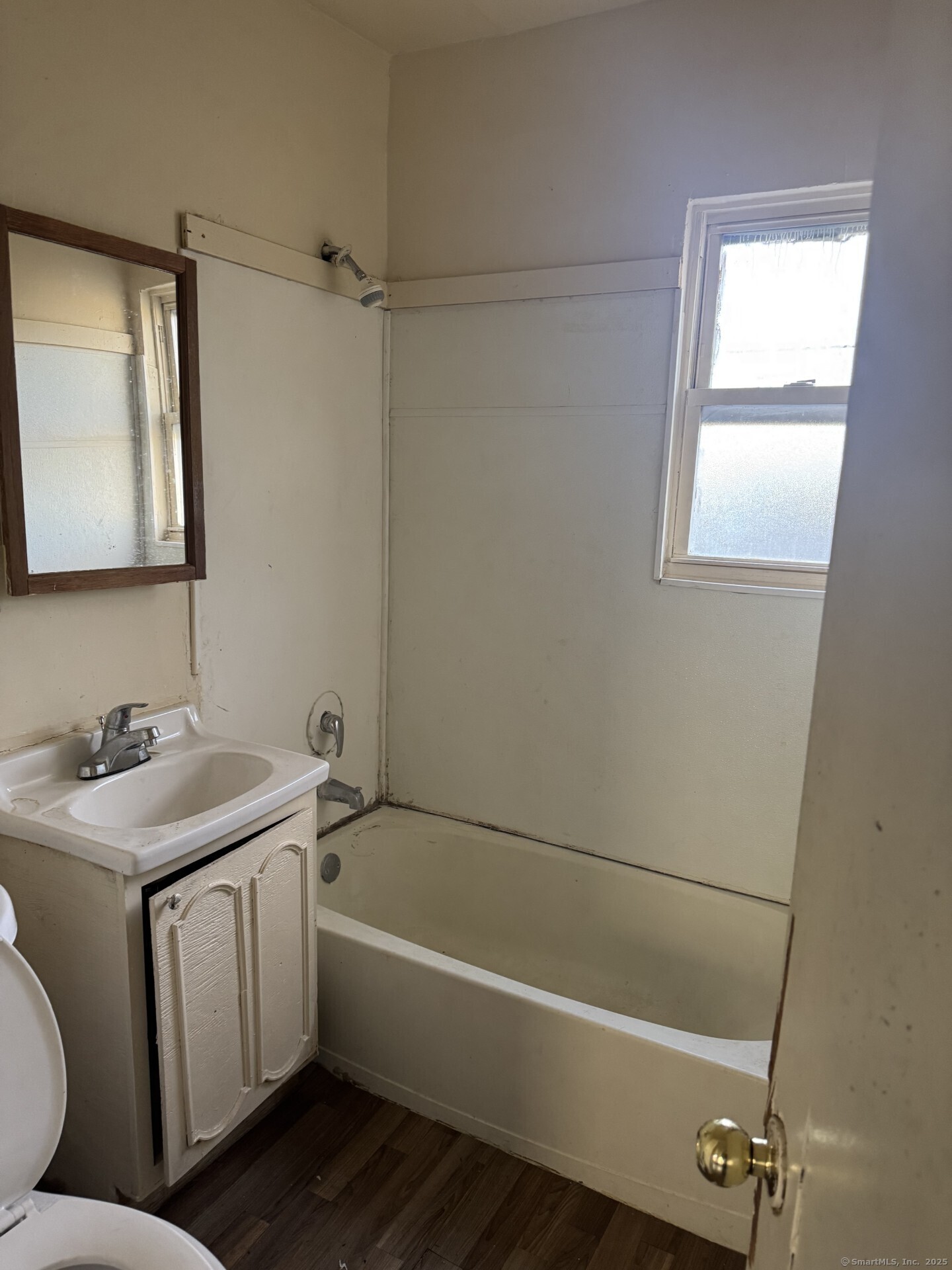 183 Brook Street Hartford, CT 06120 - Photo 9 of 11