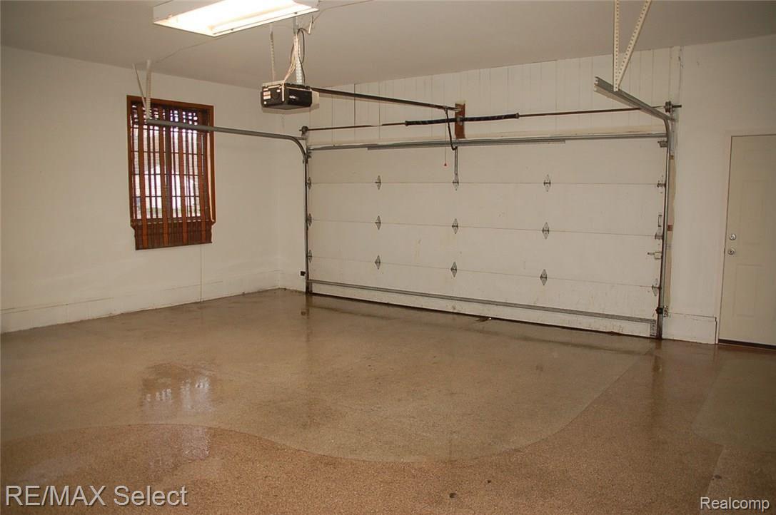 6048 Lucas Road Flint, MI 48506 - Photo 32 of 40 DSC_0036.JPG