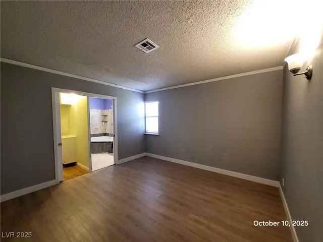 $2,350 | 6355 West Twain Avenue, Las Vegas, NV 89103