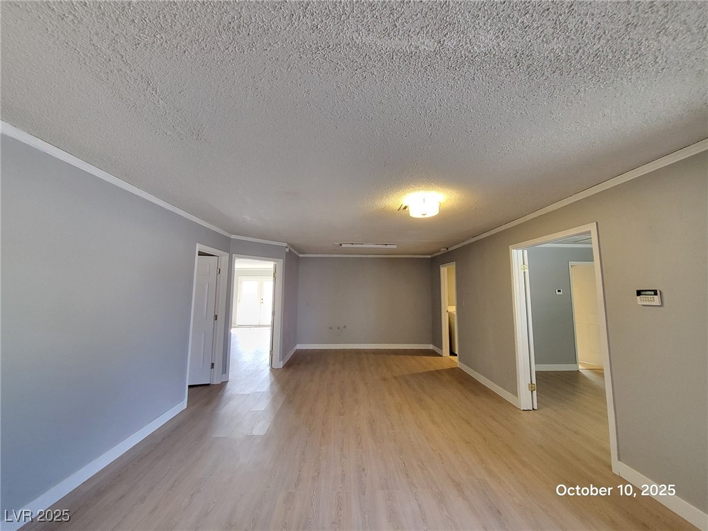 6355 West Twain Avenue Las Vegas, NV 89103 - Photo 5 of 16