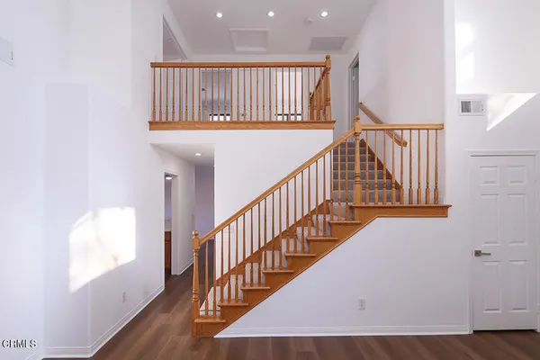 $1,349,000 | 2727 Altura Avenue, La Crescenta, CA 91214