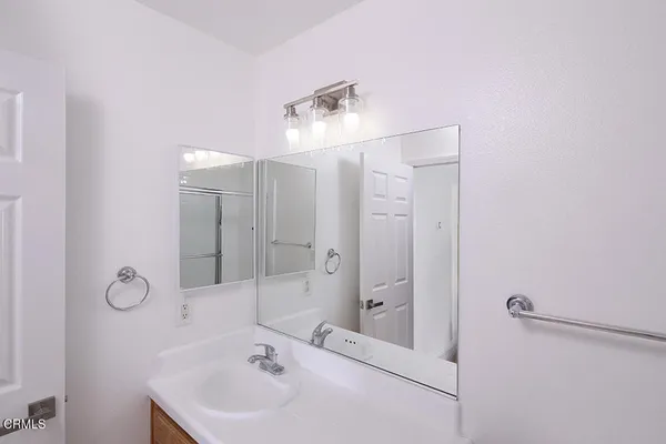 $1,349,000 | 2727 Altura Avenue, La Crescenta, CA 91214