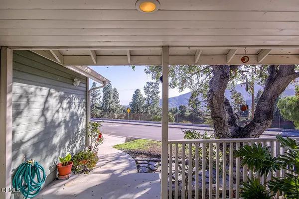 $1,349,000 | 2727 Altura Avenue, La Crescenta, CA 91214