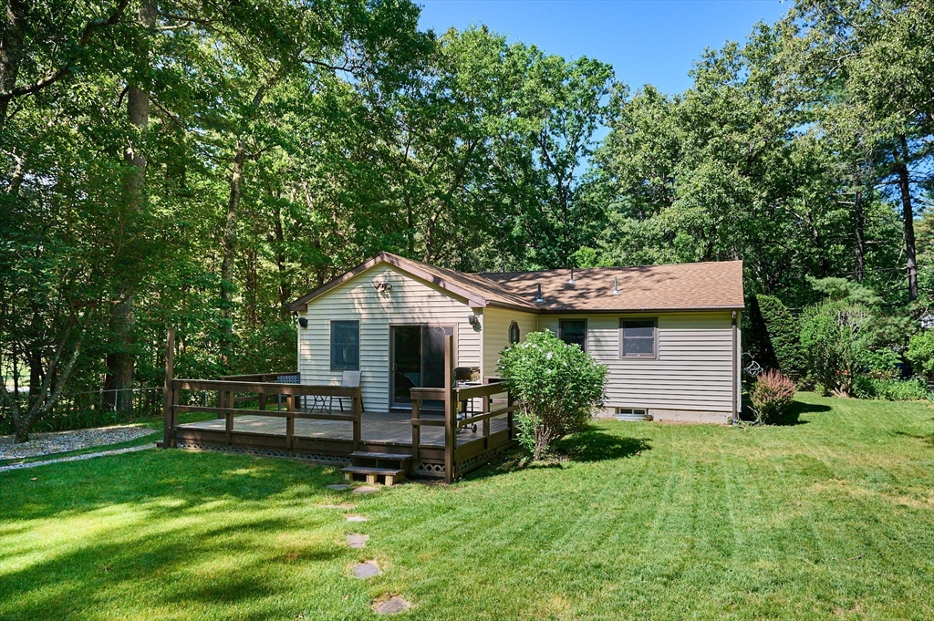 20 Cook Road Easthampton, MA 01027 - Photo 23 of 37