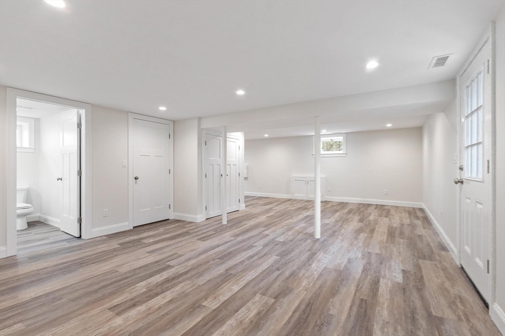 329 Warren Street Waltham, MA 02453 - Photo 19 of 23