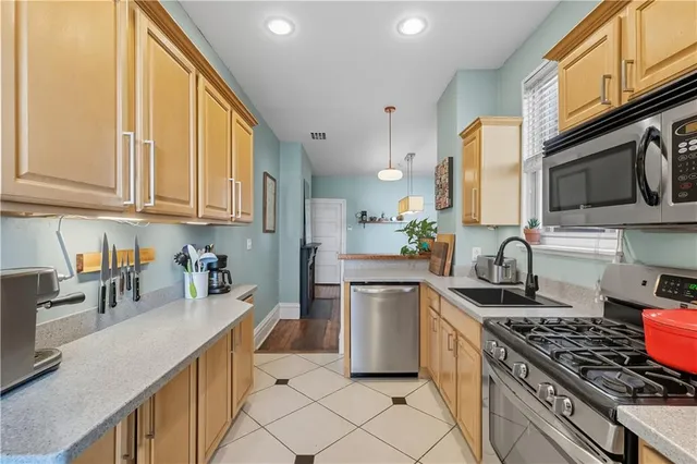 $2,300 | 106 Jefferson Street, Pittsburgh, PA 15212