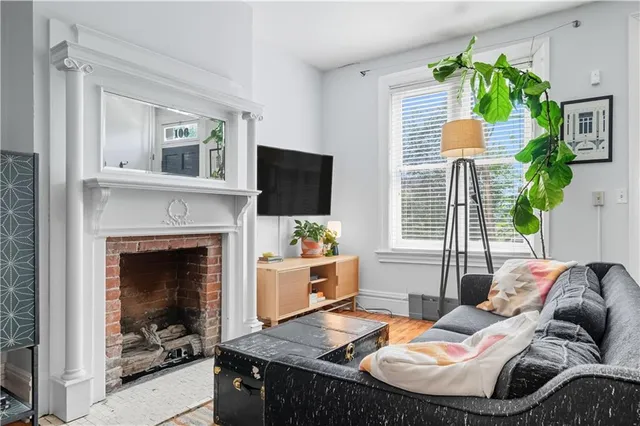 $2,300 | 106 Jefferson Street, Pittsburgh, PA 15212