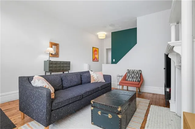 $2,300 | 106 Jefferson Street, Pittsburgh, PA 15212