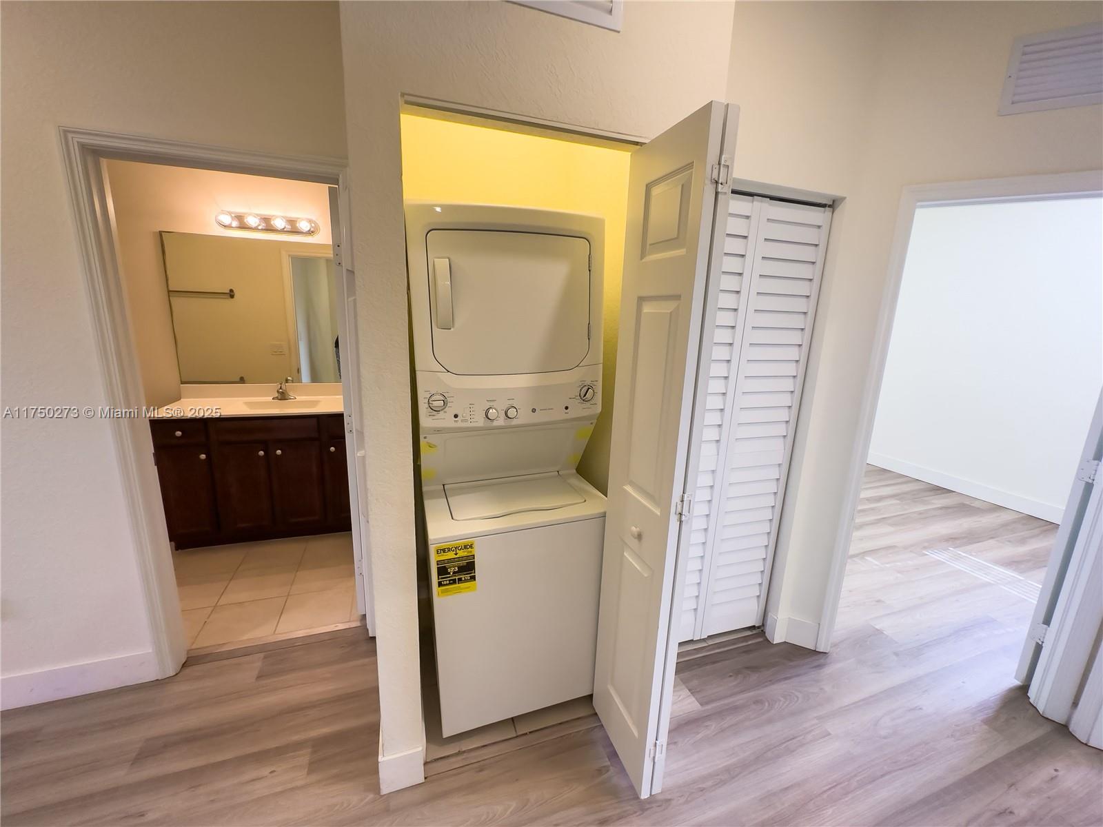 3349 West 105th Terrace, Unit 3349 Hialeah, FL 33018 - Photo 9 of 11