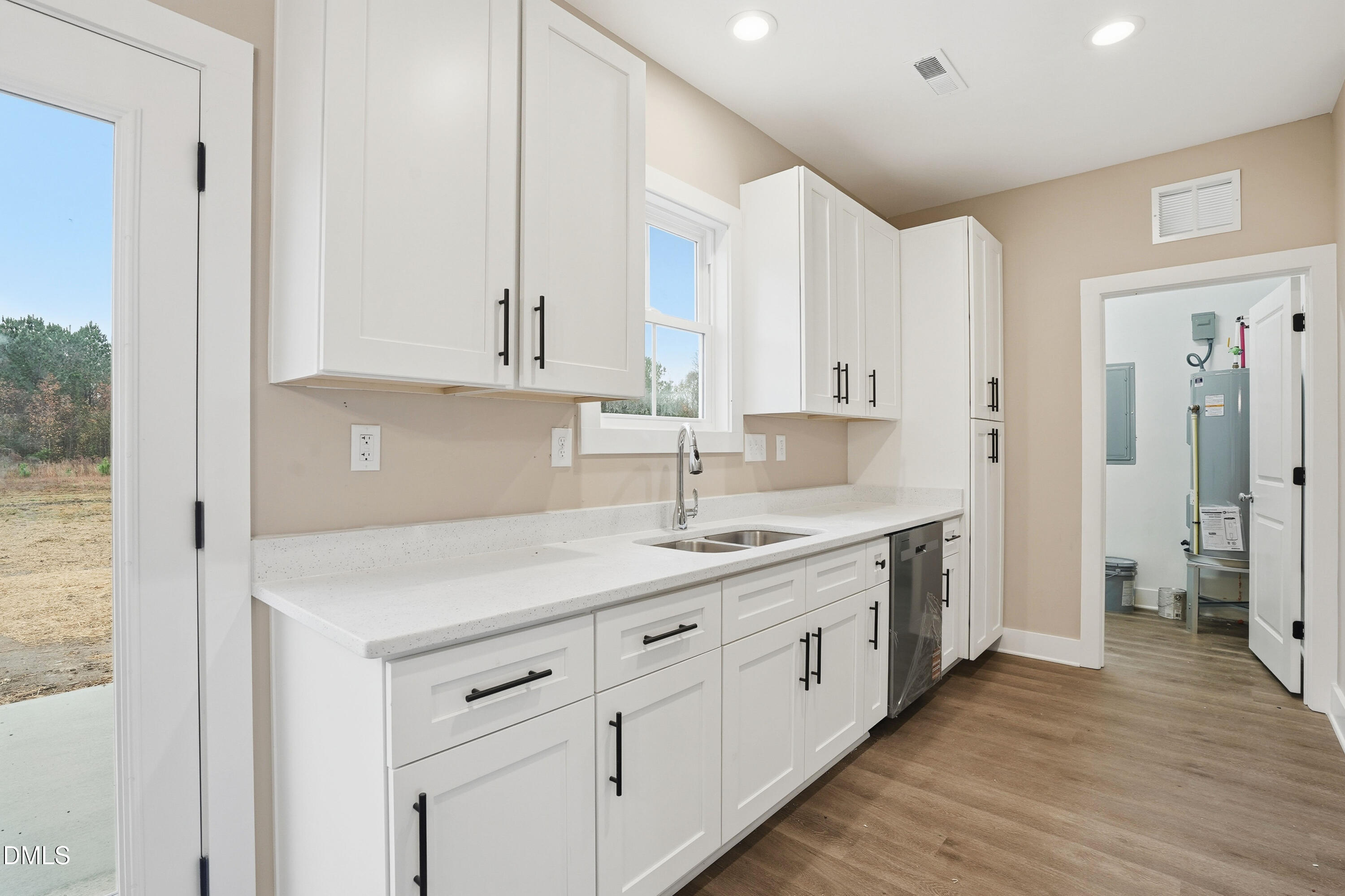 1049 Jada Allen Road Dunn, NC 28334 - Photo 13 of 32 Kitchen